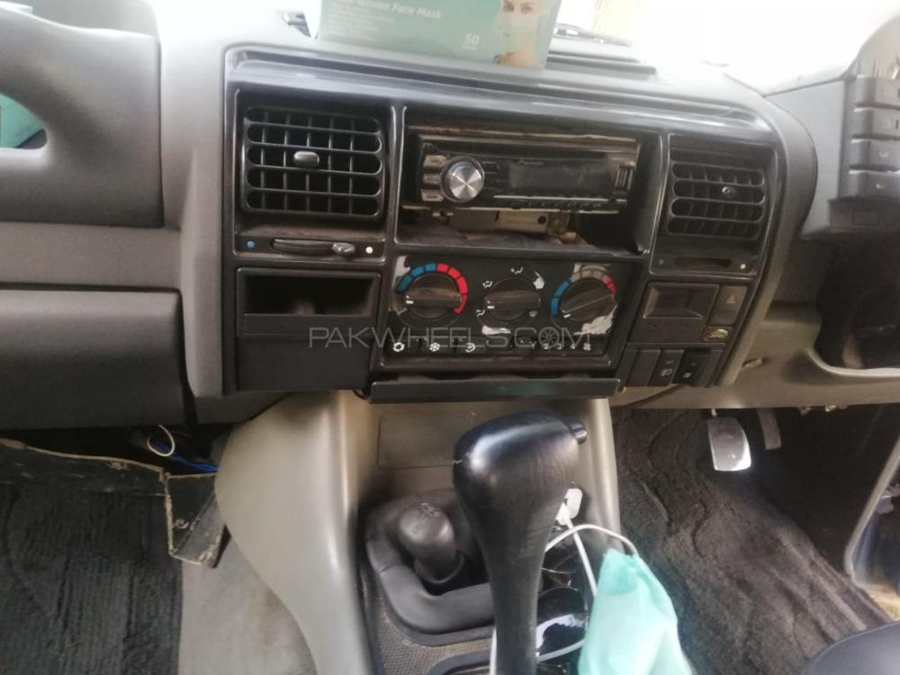 Land Rover Discovery 1997 for Sale in Islamabad Image-1