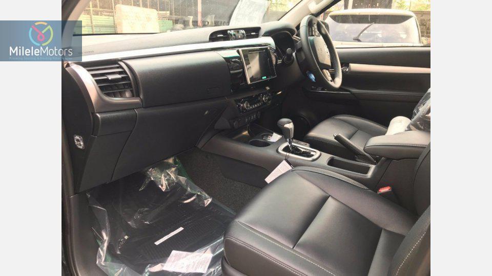 Toyota Hilux 2020 for Sale in Karachi Toyota Hilux 2020 for Sale in Karachi Image-6