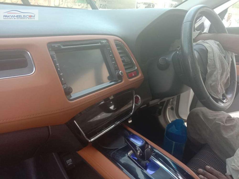 Honda Vezel 2015 for Sale in Karachi Honda Vezel 2015 for Sale in Karachi Image-14