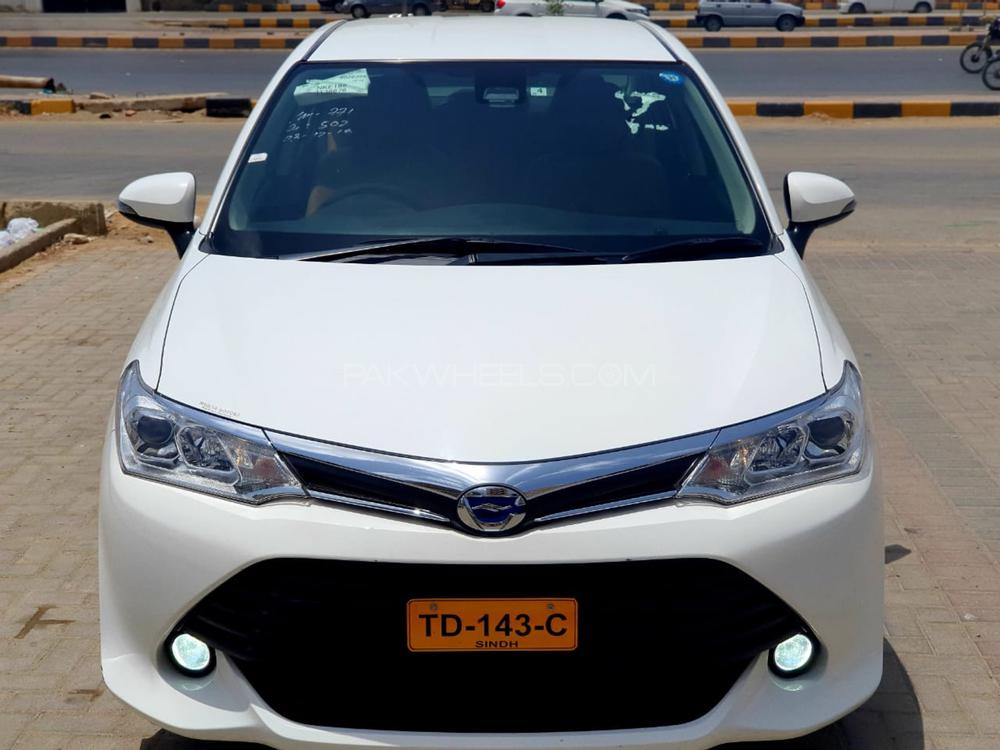 Toyota Corolla Axio 2016 for Sale in Karachi Image-1