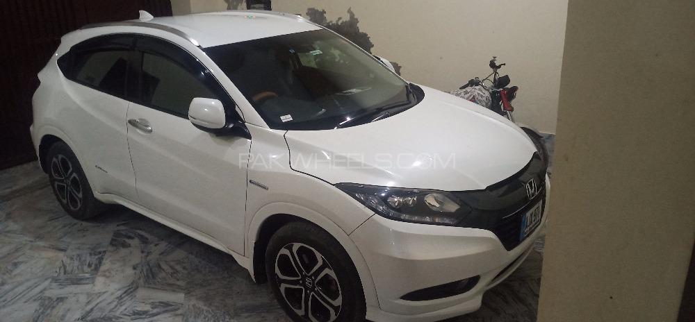 Honda Vezel 2015 for Sale in Nankana sahib Image-1