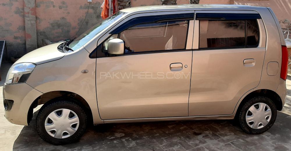 Suzuki Wagon R 2018 for Sale in Muzaffar Gargh Image-1