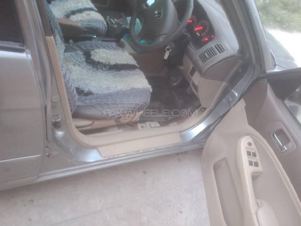 Honda Civic 2005 for Sale in Lahore Honda Civic 2005 for Sale in Lahore Image-14