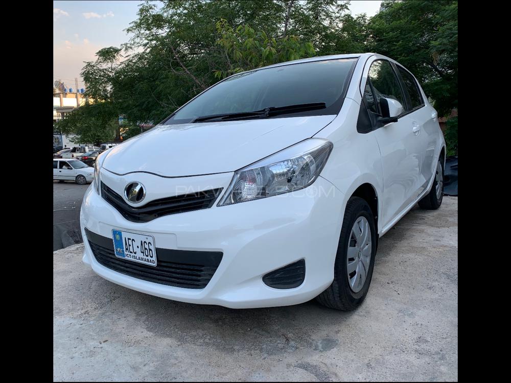 Toyota Vitz 2013 for Sale in Islamabad Image-1