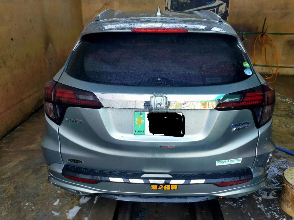 Honda Vezel 2015 for Sale in Sialkot Honda Vezel 2015 for Sale in Sialkot Image-7