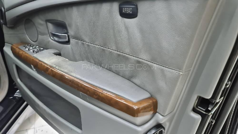 BMW 7 Series 2003 for Sale in Islamabad BMW 7 Series 2003 for Sale in Islamabad Image-11