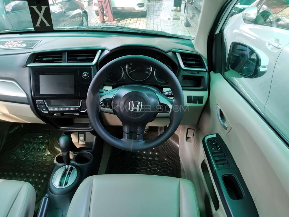 Honda BR-V 2017 for Sale in Lahore Honda BR-V 2017 for Sale in Lahore Image-9