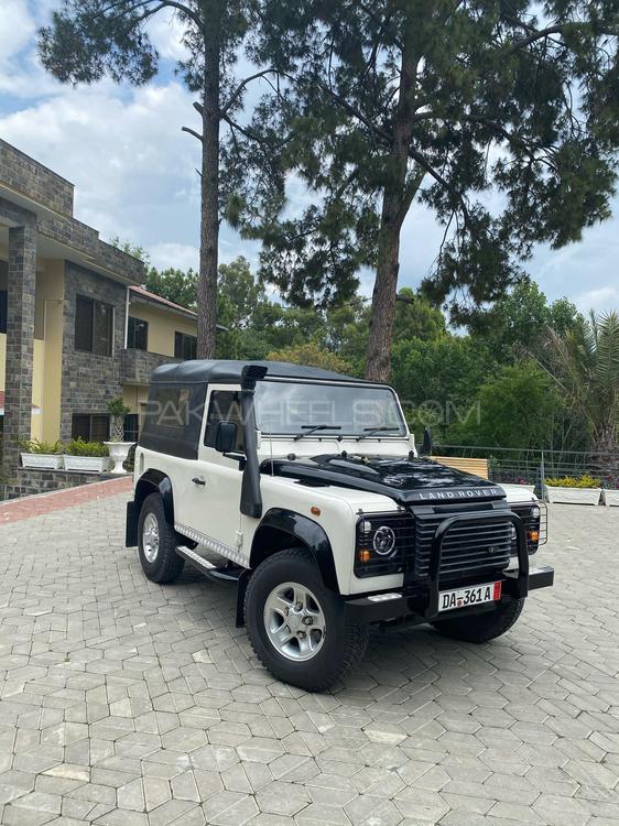 Land Rover Defender 2015 for Sale in Islamabad Image-1