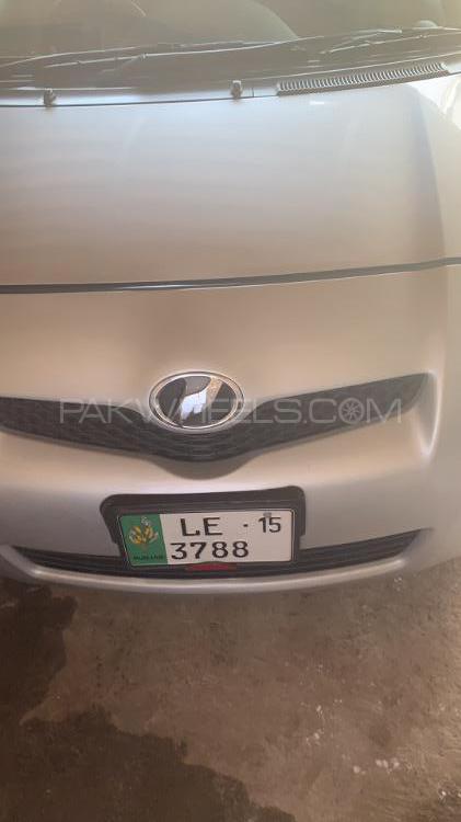 Toyota Vitz 2010 for Sale in Faisalabad Image-1