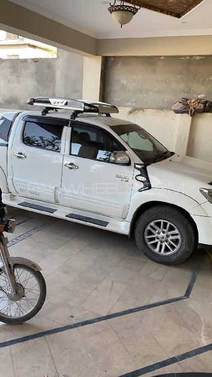 Toyota Hilux 2016 for Sale in Rawalpindi Image-1
