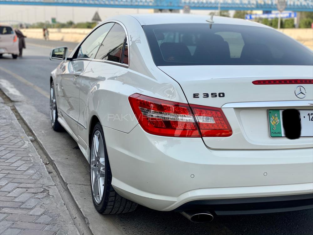 Mercedes Benz E Class Coupe 2012 for Sale in Lahore Mercedes Benz E Class Coupe 2012 for Sale in Lahore Image-4