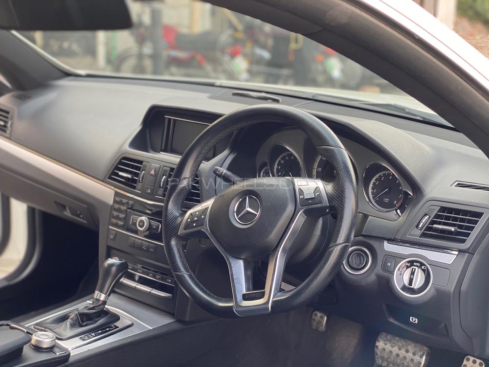 Mercedes Benz E Class Coupe 2012 for Sale in Lahore Mercedes Benz E Class Coupe 2012 for Sale in Lahore Image-8