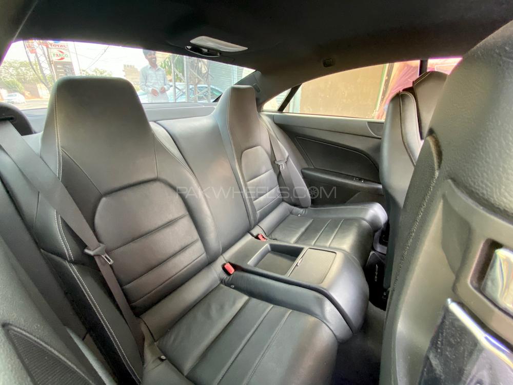 Mercedes Benz E Class Coupe 2012 for Sale in Lahore Mercedes Benz E Class Coupe 2012 for Sale in Lahore Image-12