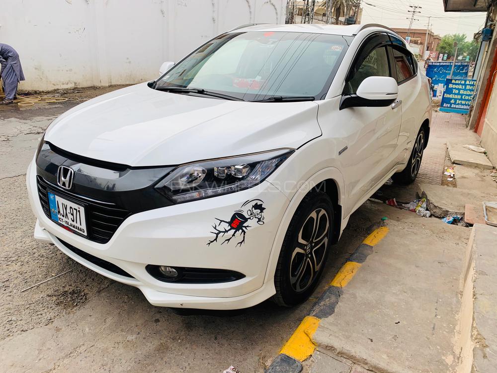 Honda Vezel 2015 for Sale in Nankana sahib Honda Vezel 2015 for Sale in Nankana sahib Image-4