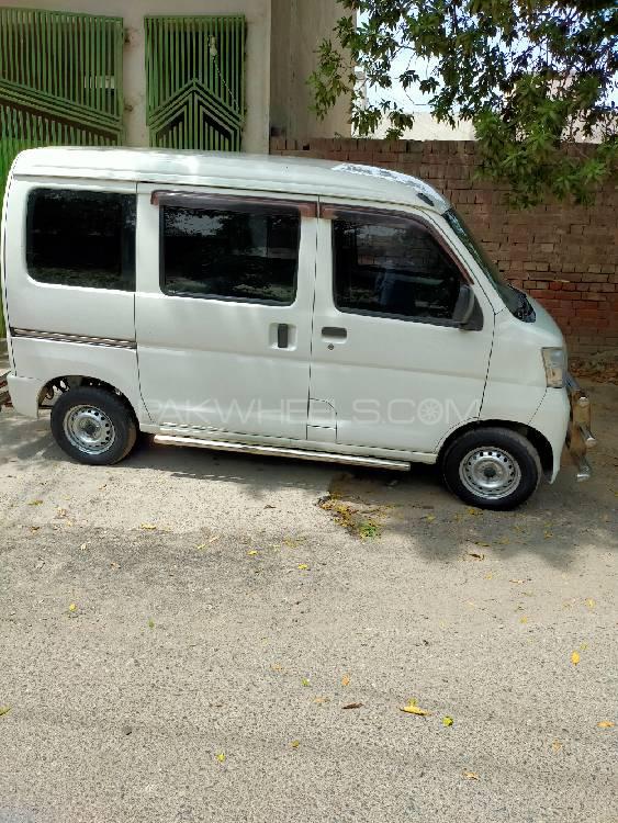 Daihatsu Hijet 2013 for Sale in Lahore Image-1