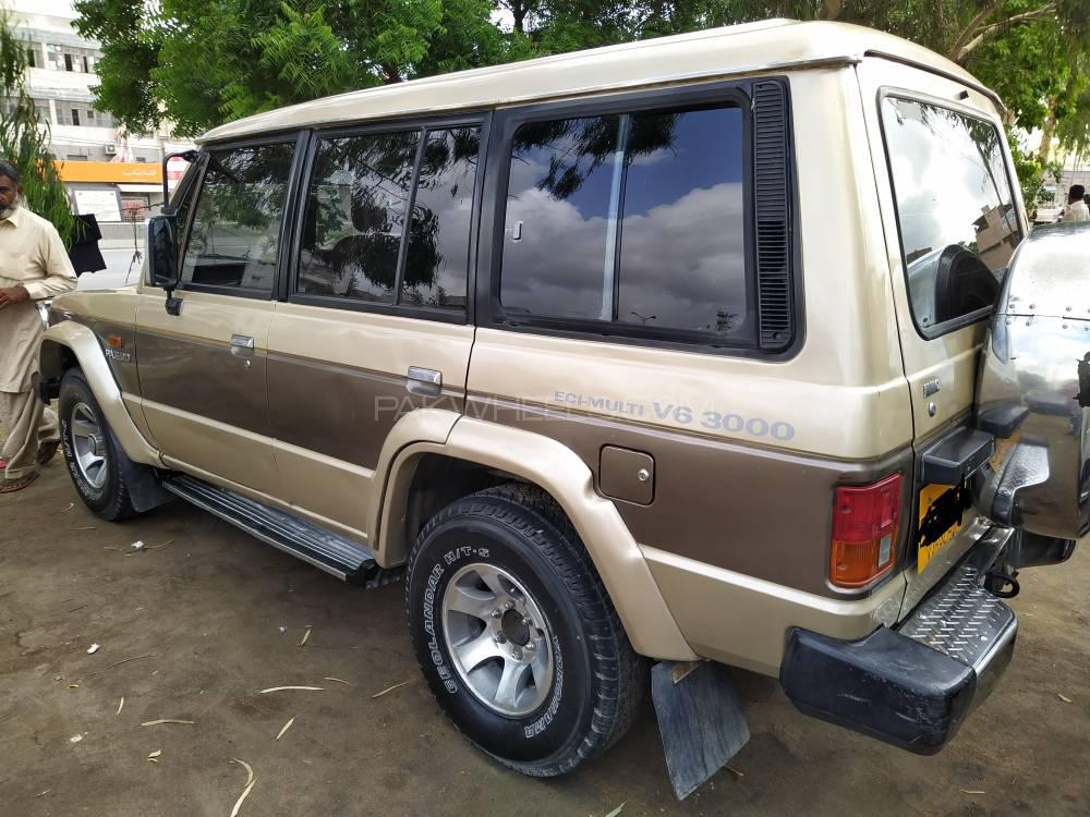 Mitsubishi Pajero 1990 for Sale in Karachi Mitsubishi Pajero 1990 for Sale in Karachi Image-3