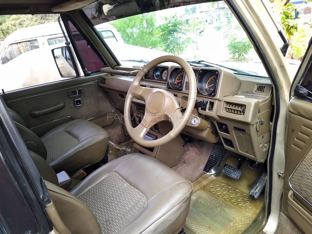 Mitsubishi Pajero 1990 for Sale in Karachi Mitsubishi Pajero 1990 for Sale in Karachi Image-7