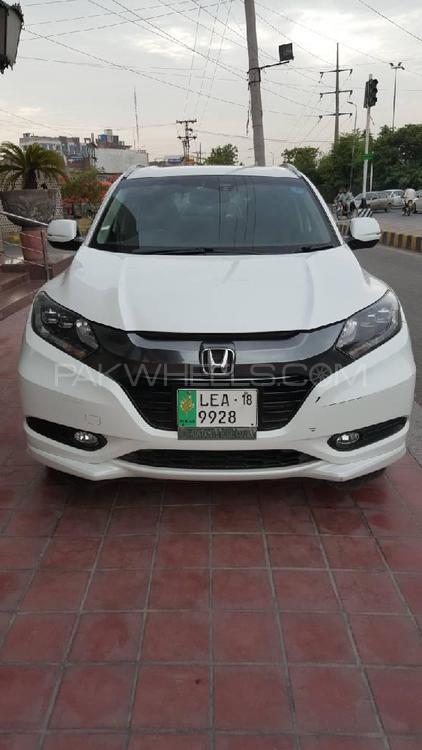Honda Vezel 2014 for Sale in Lahore Image-1