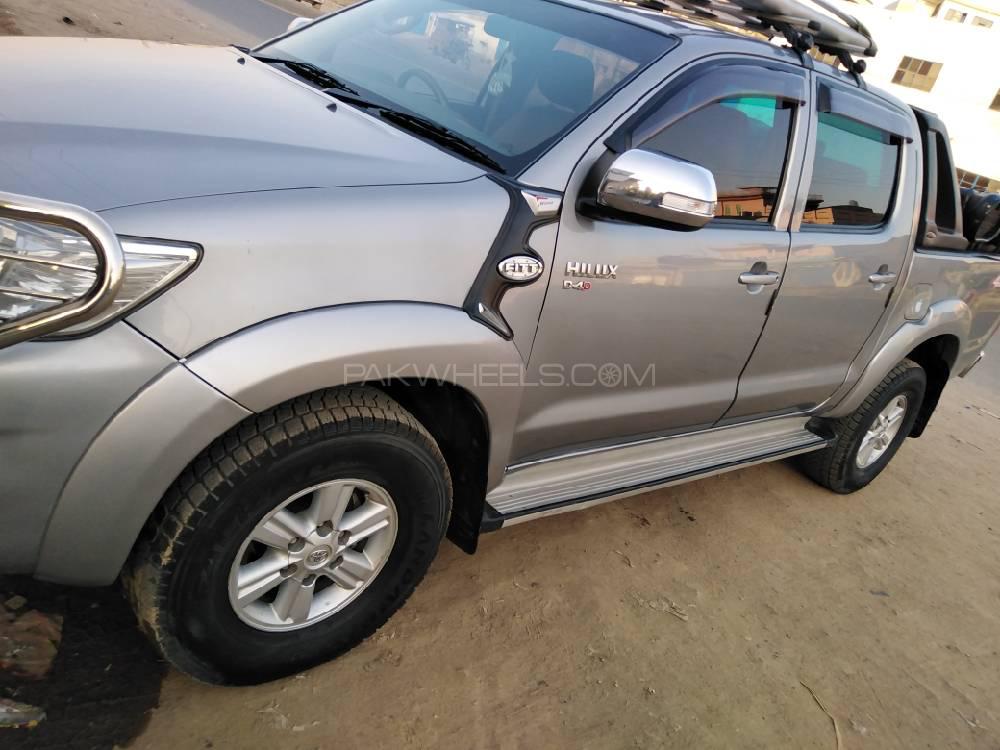Toyota Hilux 2013 for Sale in Sialkot Image-1