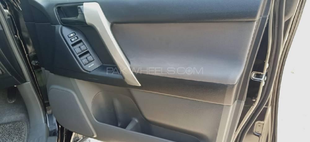 Toyota Prado 2010 for Sale in Dera ismail khan Toyota Prado 2010 for Sale in Dera ismail khan Image-15