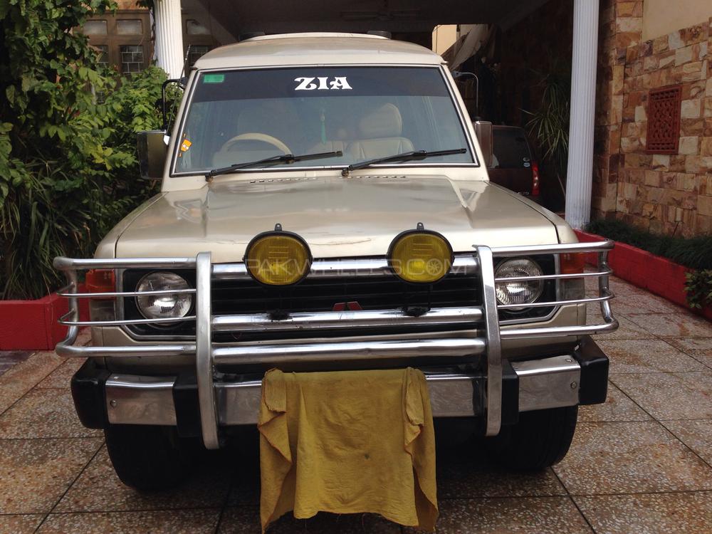 Mitsubishi Pajero 1991 for Sale in Peshawar Image-1