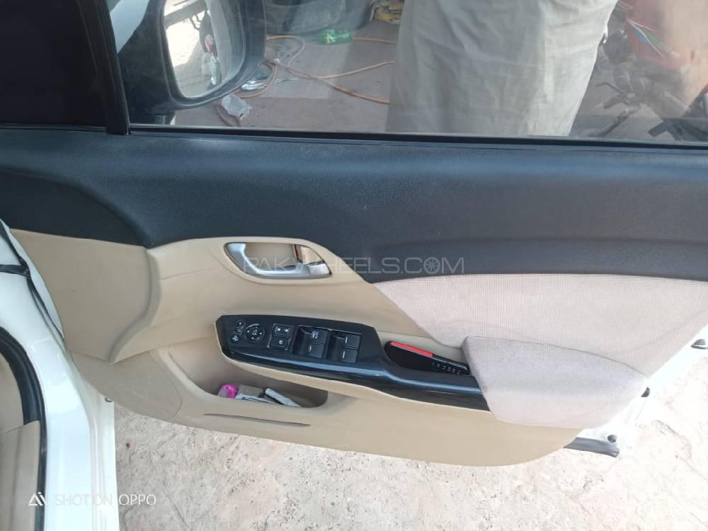 Honda Civic 2013 for Sale in Bahawalpur Honda Civic 2013 for Sale in Bahawalpur Image-4
