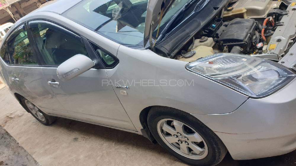 Toyota Prius 2009 for Sale in Peshawar Toyota Prius 2009 for Sale in Peshawar Image-6