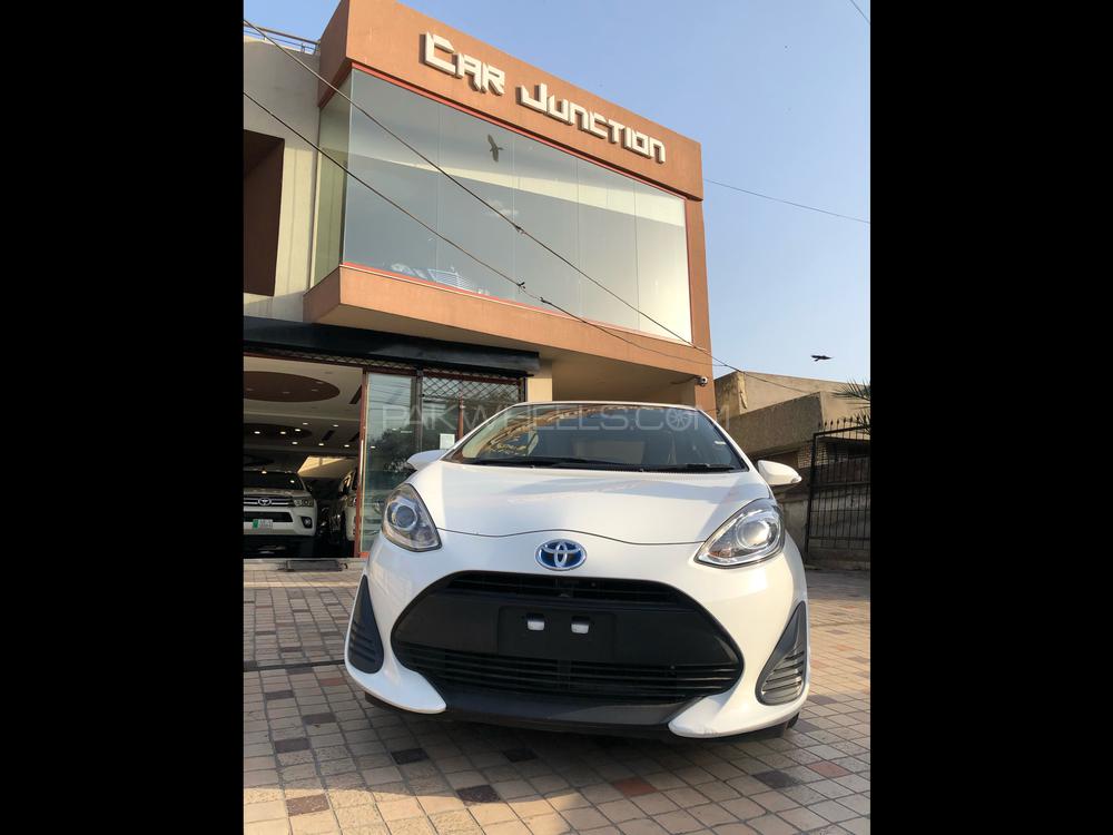 Toyota Aqua 2017 for Sale in Lahore Image-1