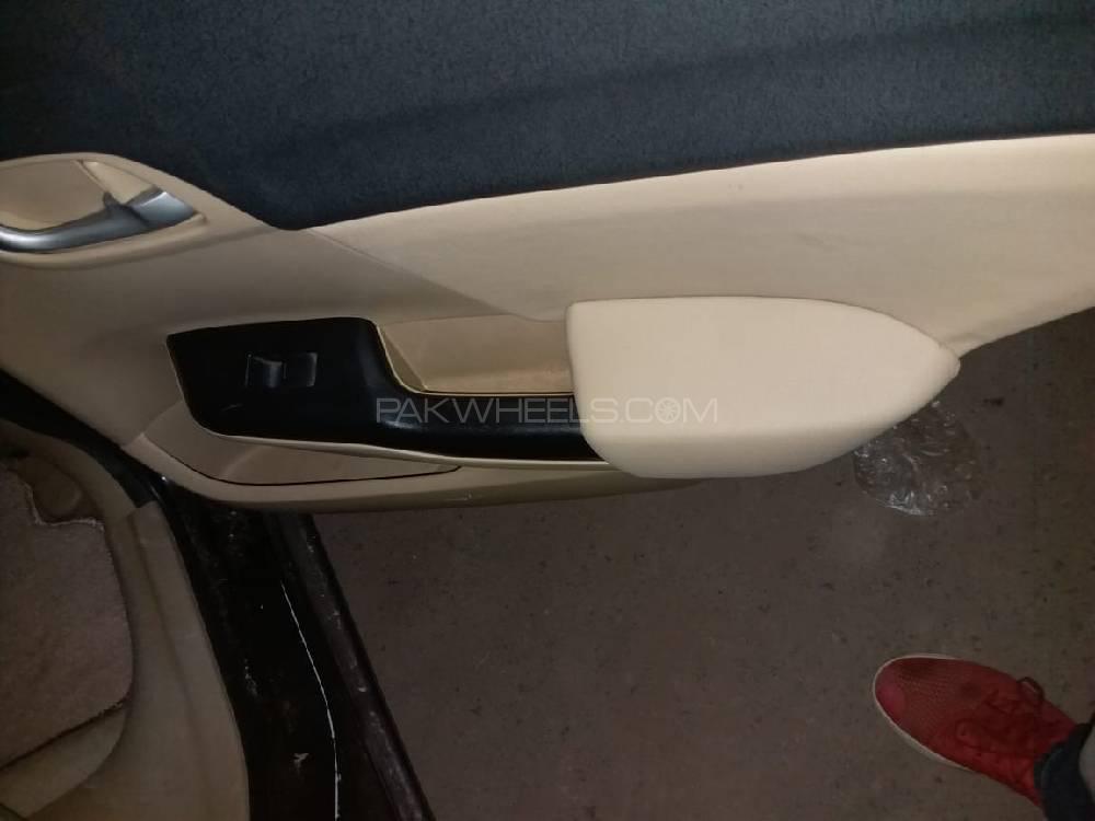 Honda Civic 2012 for Sale in Sargodha Honda Civic 2012 for Sale in Sargodha Image-3