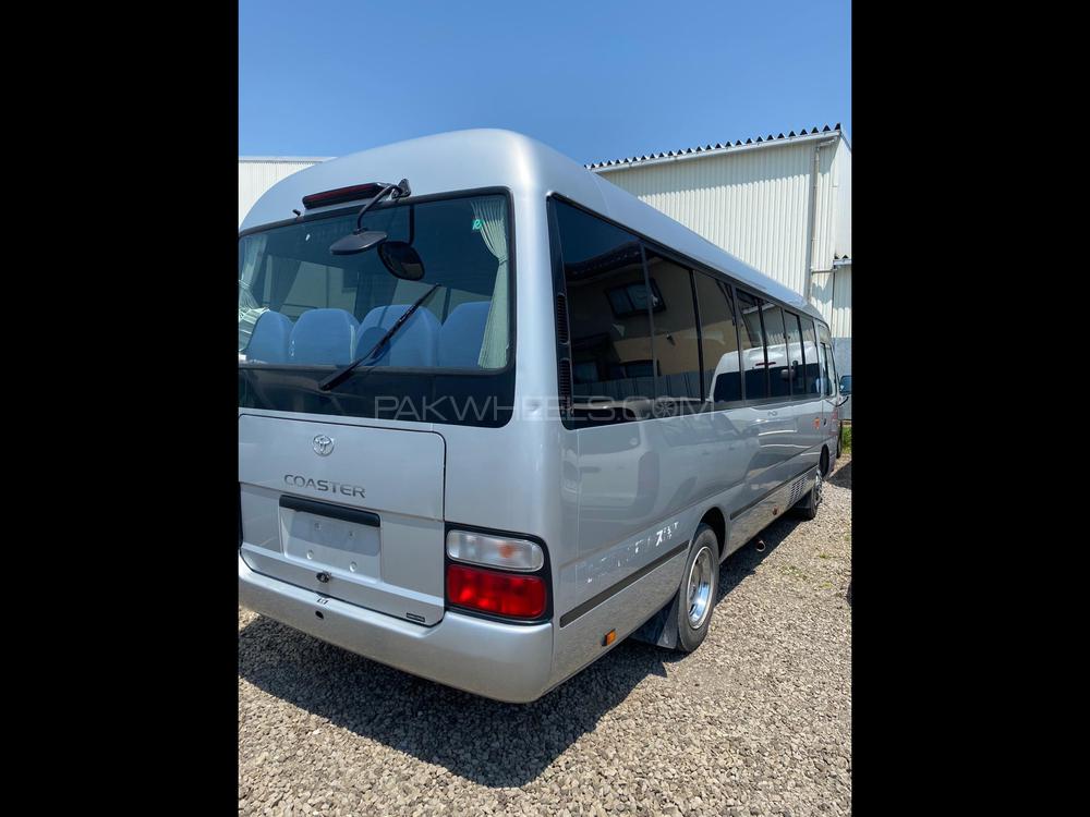 Toyota Coaster 2015 for Sale in Lahore Toyota Coaster 2015 for Sale in Lahore Image-3
