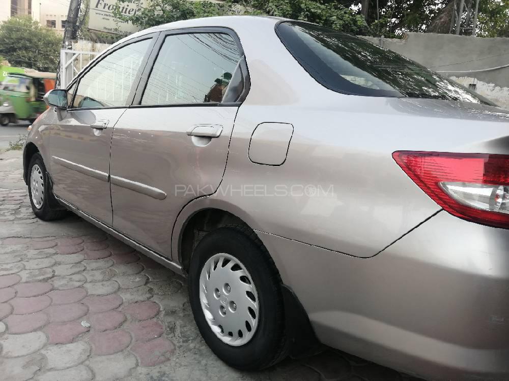 Honda City 2005 for Sale in Lahore Honda City 2005 for Sale in Lahore Image-4