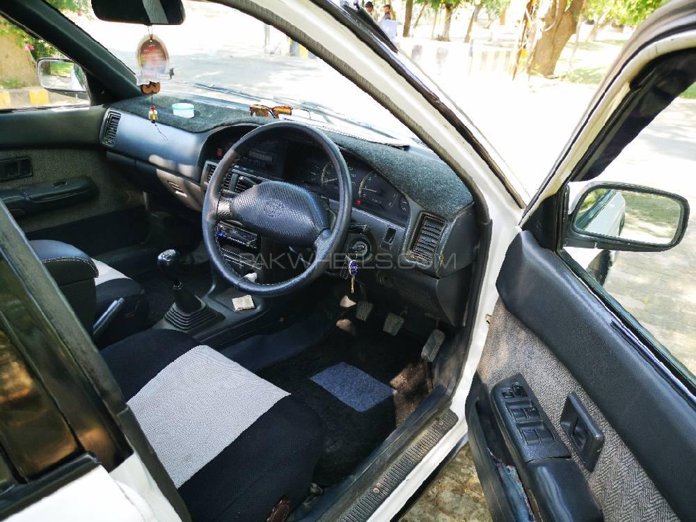 Toyota Corolla 1990 for Sale in Sahiwal Toyota Corolla 1990 for Sale in Sahiwal Image-11