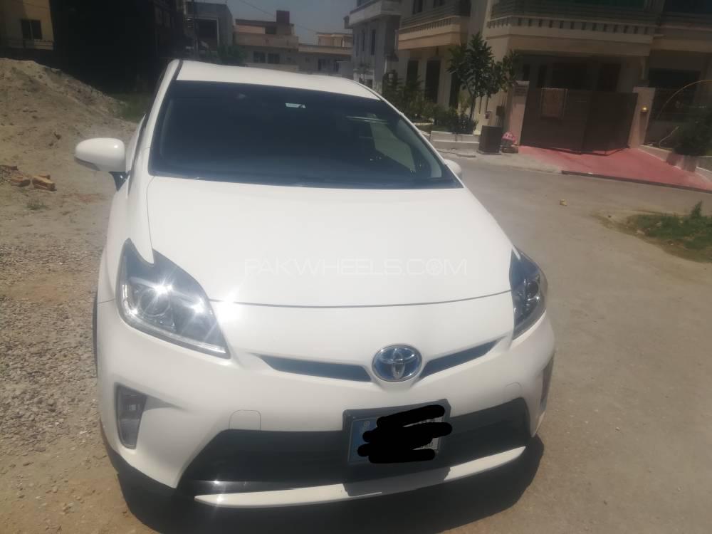 Toyota Prius 2014 for Sale in Islamabad Image-1