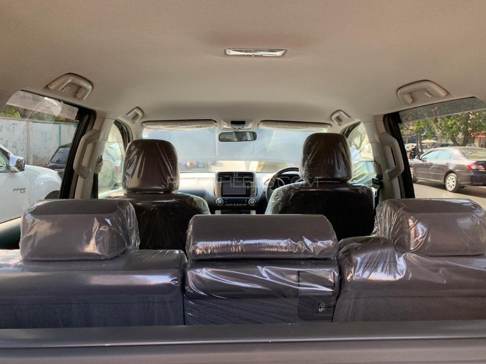 Toyota Prado 2012 for Sale in Lahore Toyota Prado 2012 for Sale in Lahore Image-6