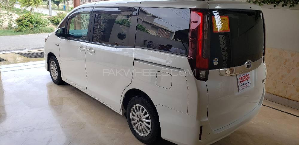 Toyota Noah 2015 for Sale in Islamabad Toyota Noah 2015 for Sale in Islamabad Image-10
