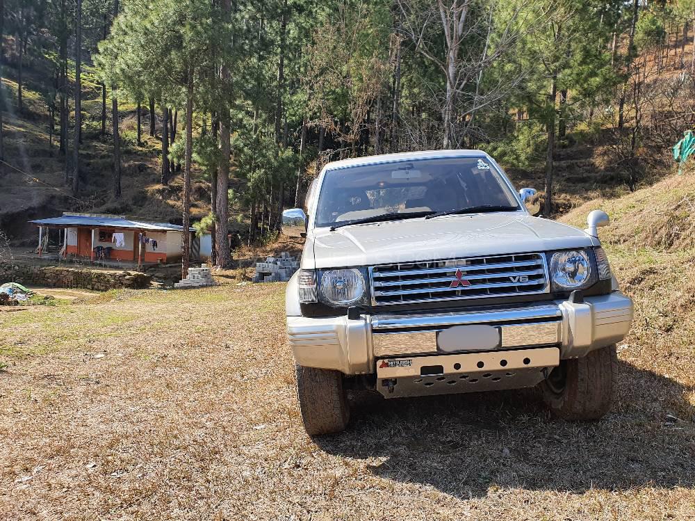 Mitsubishi Pajero 1996 for Sale in Islamabad Image-1