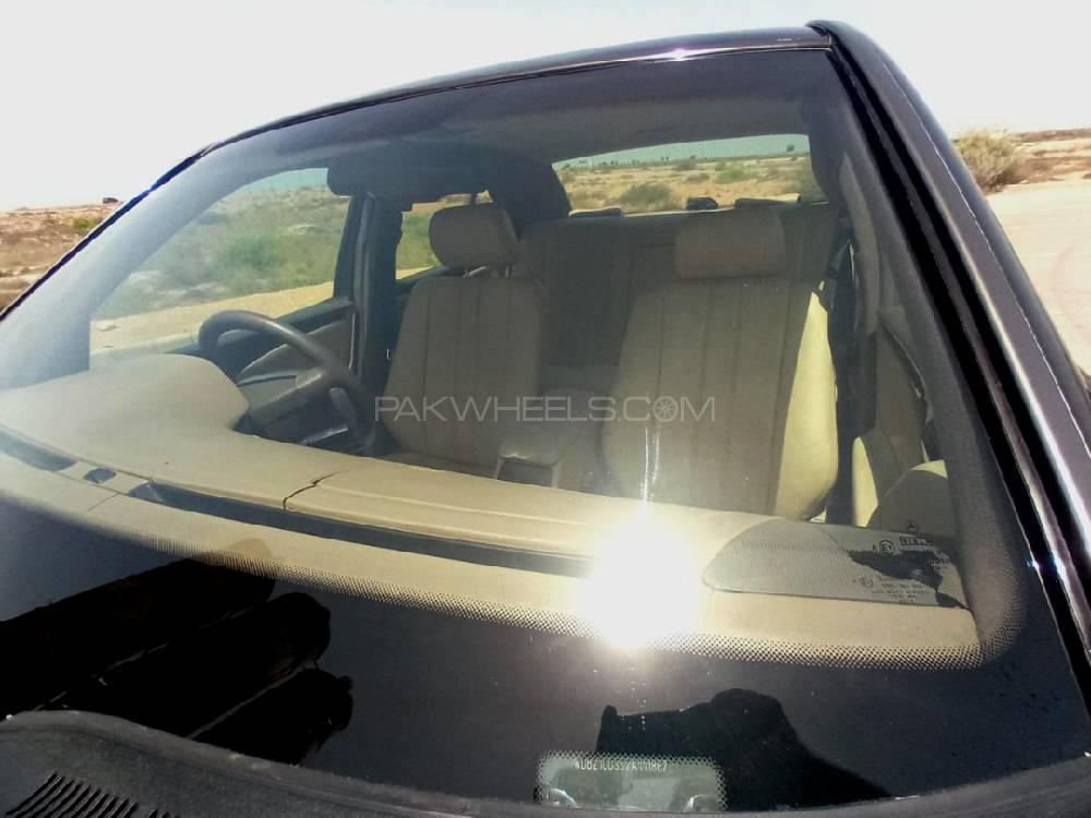 Mercedes Benz E Class 1996 for Sale in Karachi Mercedes Benz E Class 1996 for Sale in Karachi Image-9