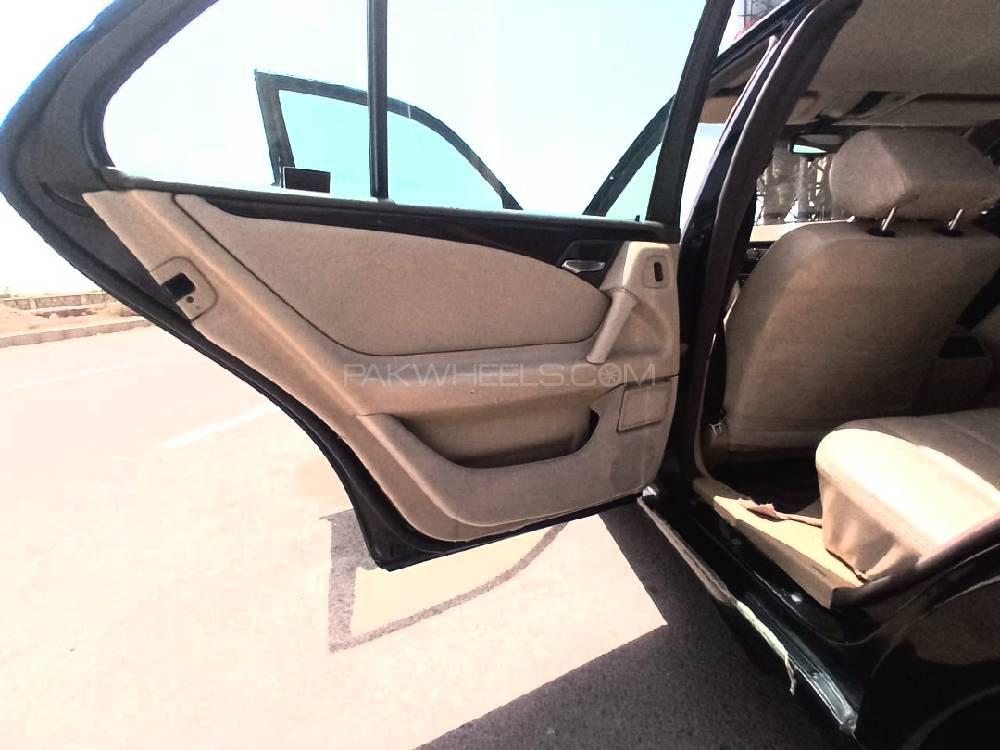 Mercedes Benz E Class 1996 for Sale in Karachi Mercedes Benz E Class 1996 for Sale in Karachi Image-10