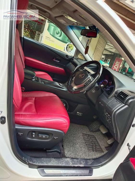 لیکزس آر ایکس سیریز 2012 for Sale in لاہور لیکزس آر ایکس سیریز 2012 for Sale in لاہور Image-10