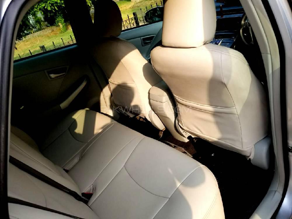 Toyota Prius 2012 for Sale in Lahore Toyota Prius 2012 for Sale in Lahore Image-10