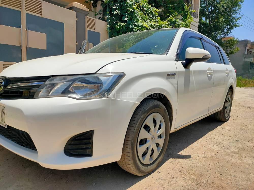 Toyota Corolla Fielder 2014 for Sale in Peshawar Image-1