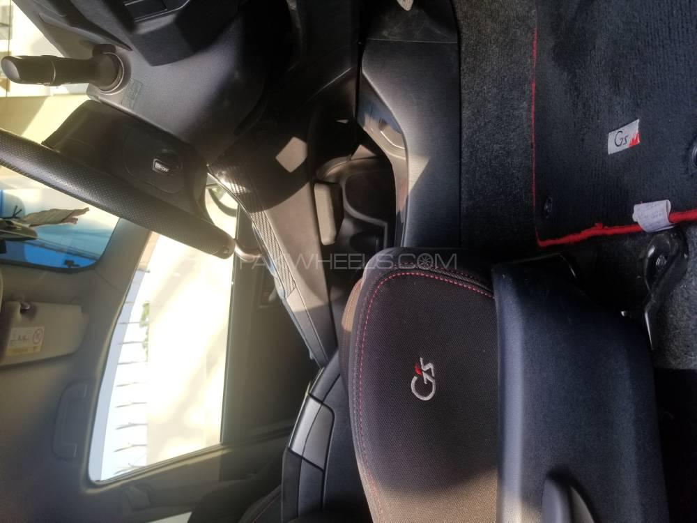 Toyota Prius 2014 for Sale in Lahore Toyota Prius 2014 for Sale in Lahore Image-15