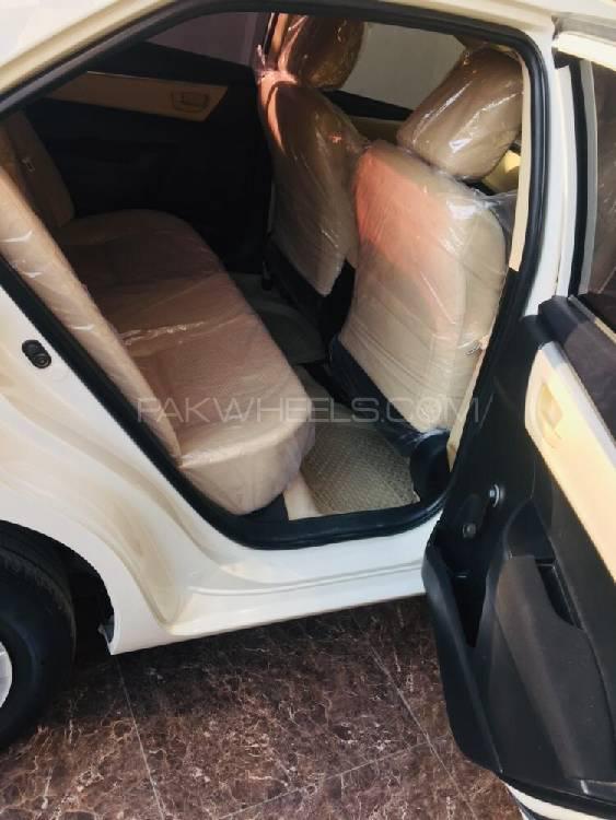 ٹویوٹا کرولا 2018 for Sale in نوشہرہ ٹویوٹا کرولا 2018 for Sale in نوشہرہ Image-11