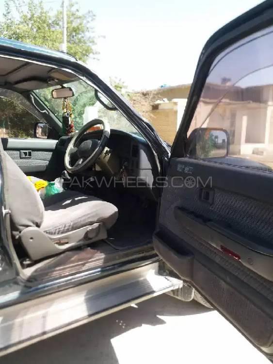 Toyota Hilux 1994 for Sale in Quetta Toyota Hilux 1994 for Sale in Quetta Image-5