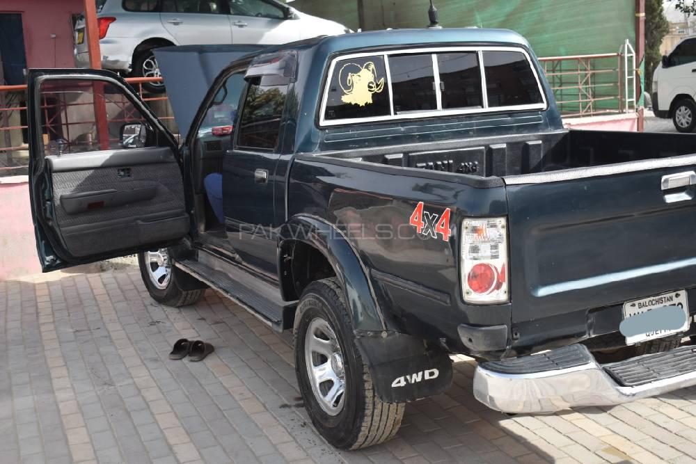 Toyota Hilux 1994 for Sale in Quetta Toyota Hilux 1994 for Sale in Quetta Image-9