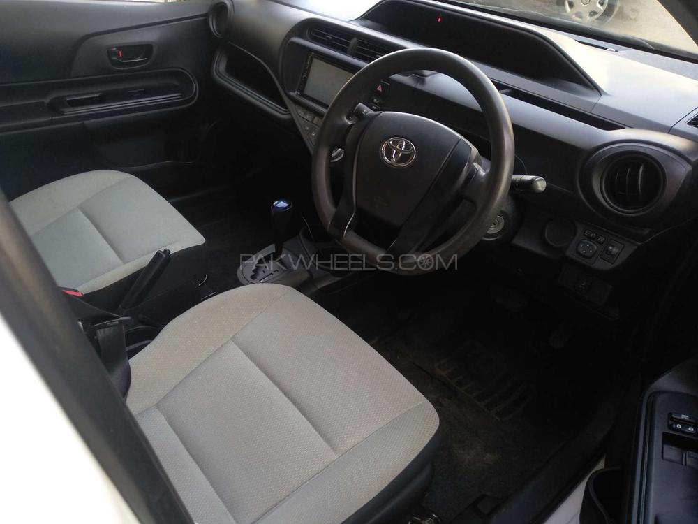 Toyota Aqua 2015 for Sale in Karachi Toyota Aqua 2015 for Sale in Karachi Image-4
