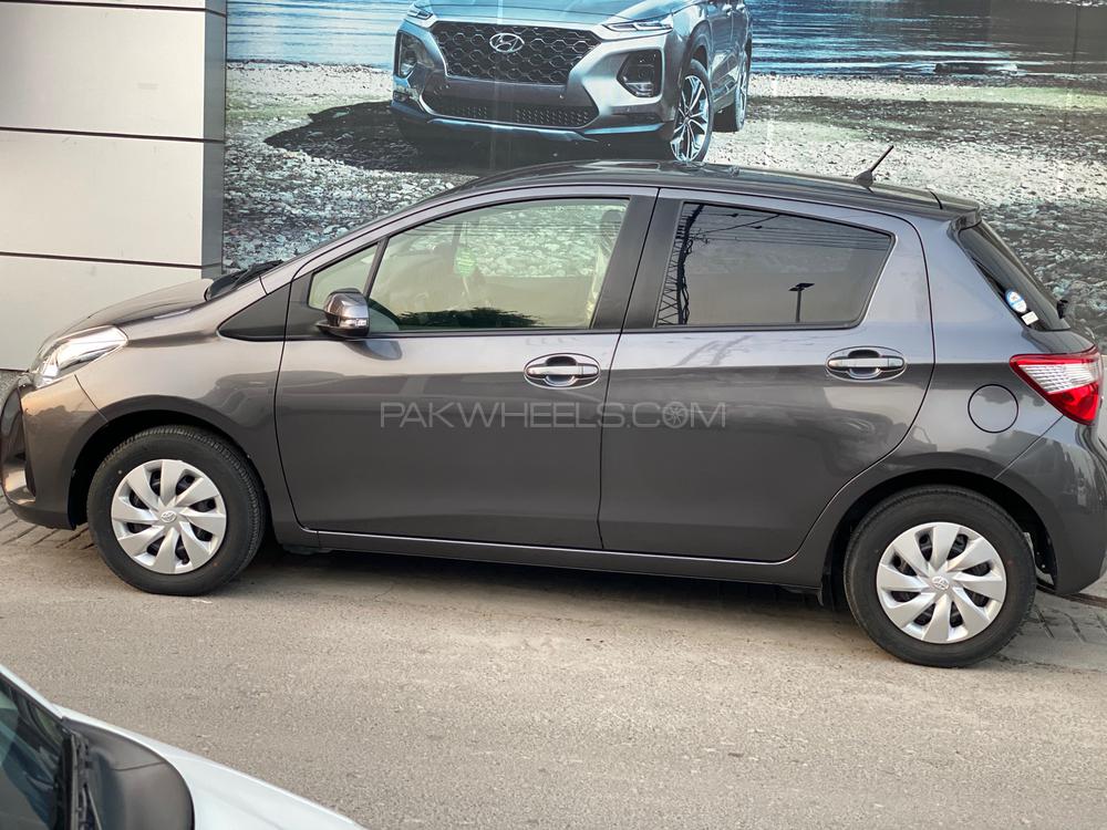 Toyota Vitz 2017 for Sale in Lahore Toyota Vitz 2017 for Sale in Lahore Image-17