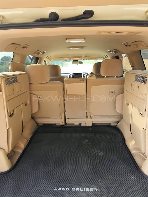 Toyota Land Cruiser 2013 for Sale in Vehari Toyota Land Cruiser 2013 for Sale in Vehari Image-11
