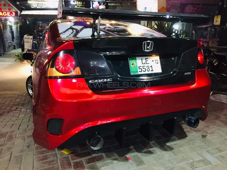 Honda Civic - 2011  Honda Civic - 2011  Image-2