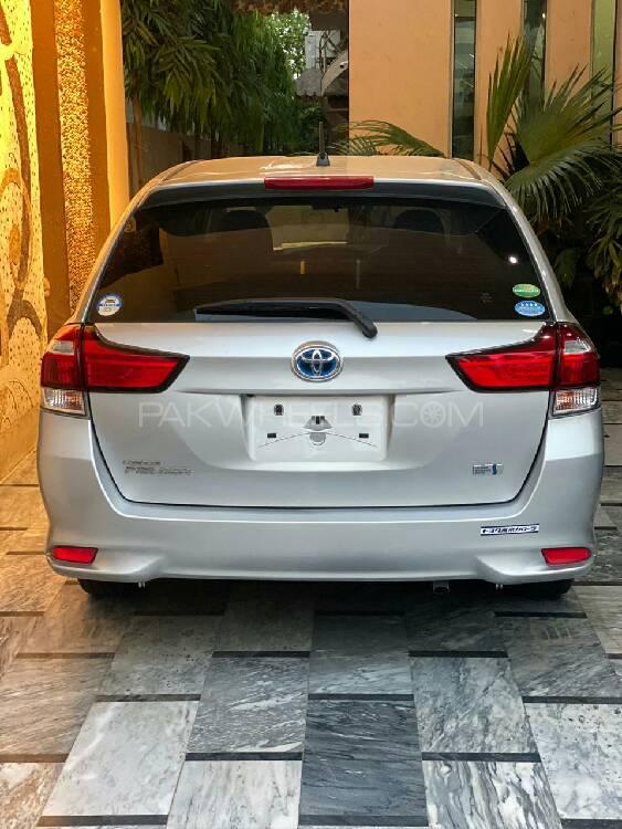 Toyota Corolla Fielder 2018 for Sale in Lahore Image-1
